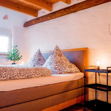 Besondere Spirit Auf Idyllischem Reiterhof Nahe Burg Eltz